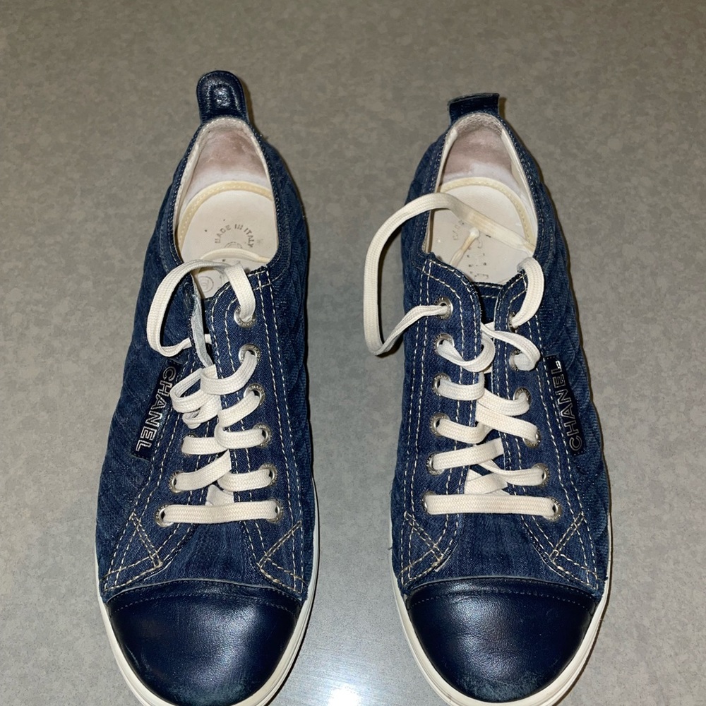 Chanel denim sneakers. Size 38..5